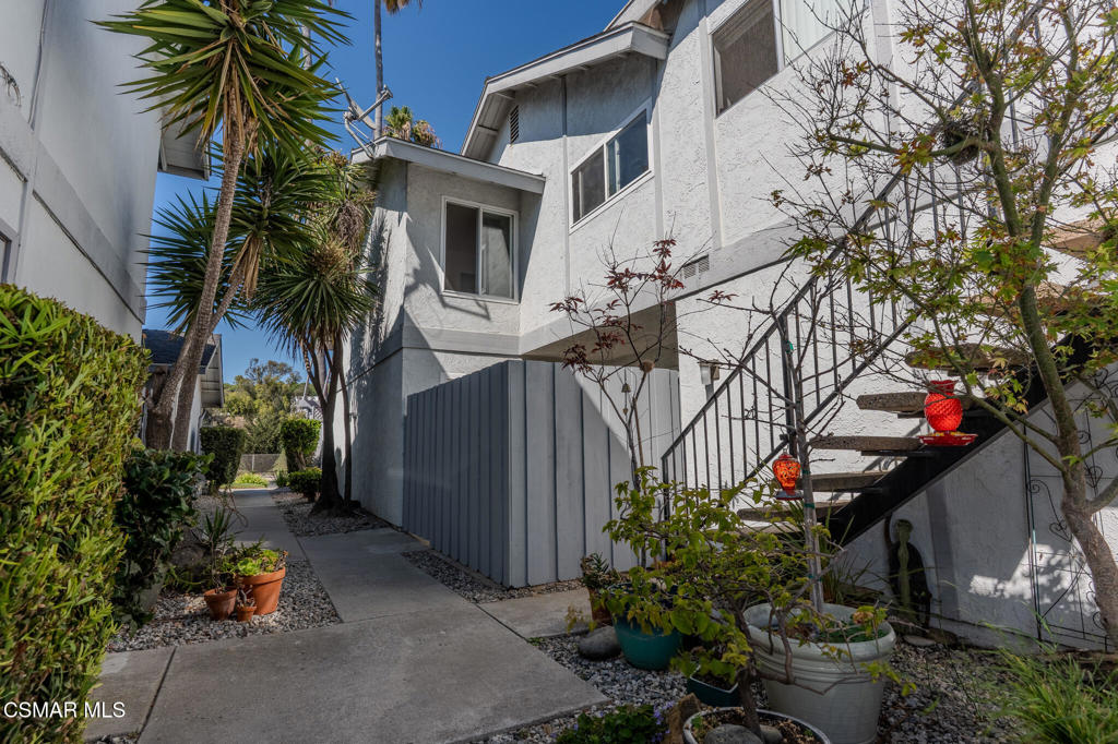 2511 E Harbor Boulevard 1 Property Photo 2