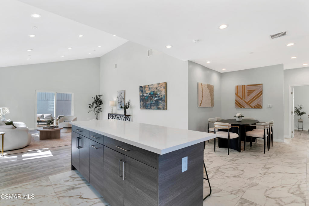 955 Brossard Drive Property Photo 12