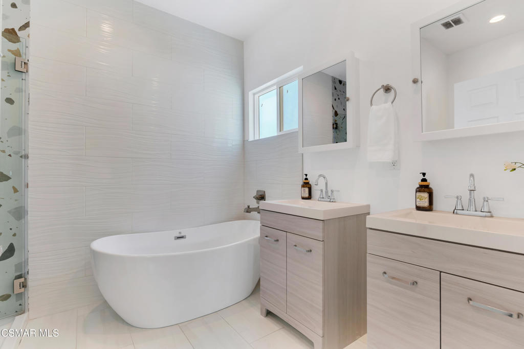 955 Brossard Drive Property Photo 25