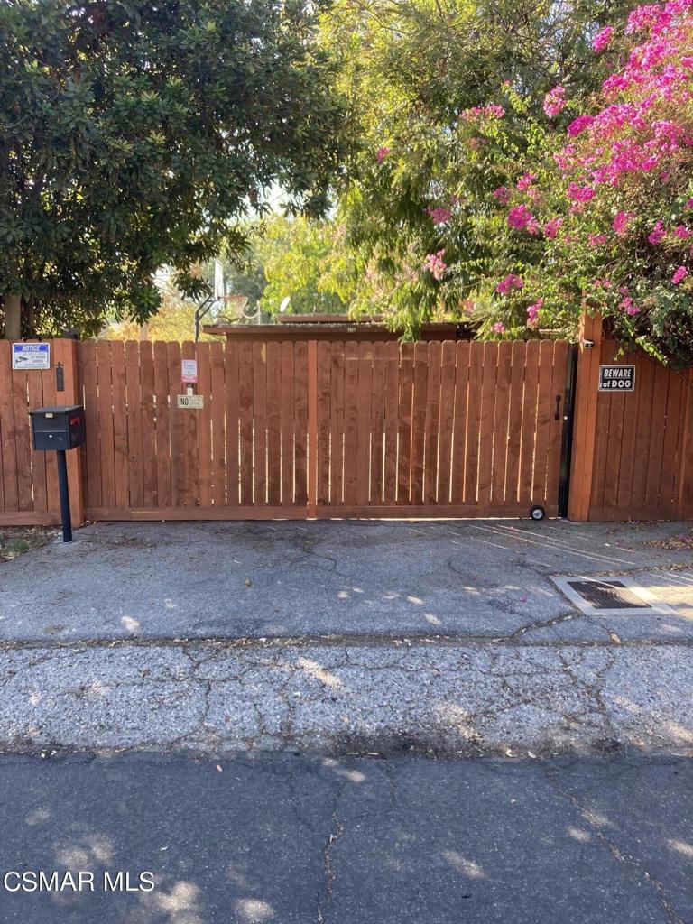 7927 Paso Robles Avenue Property Photo 2