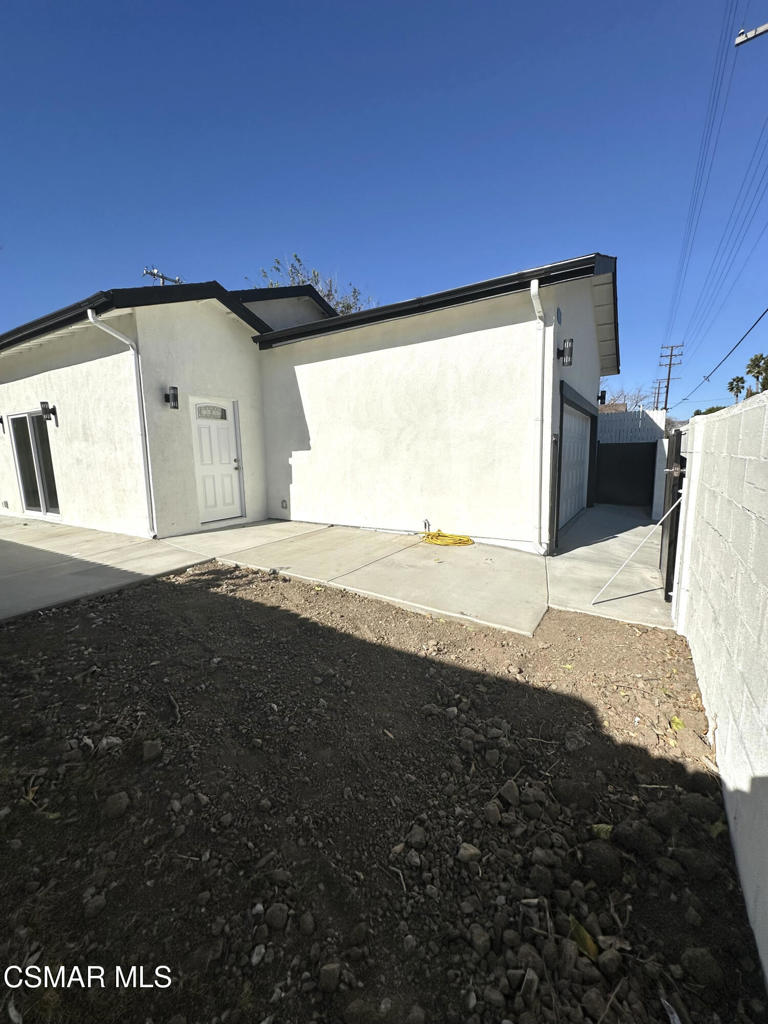 226002818 Property Photo 2