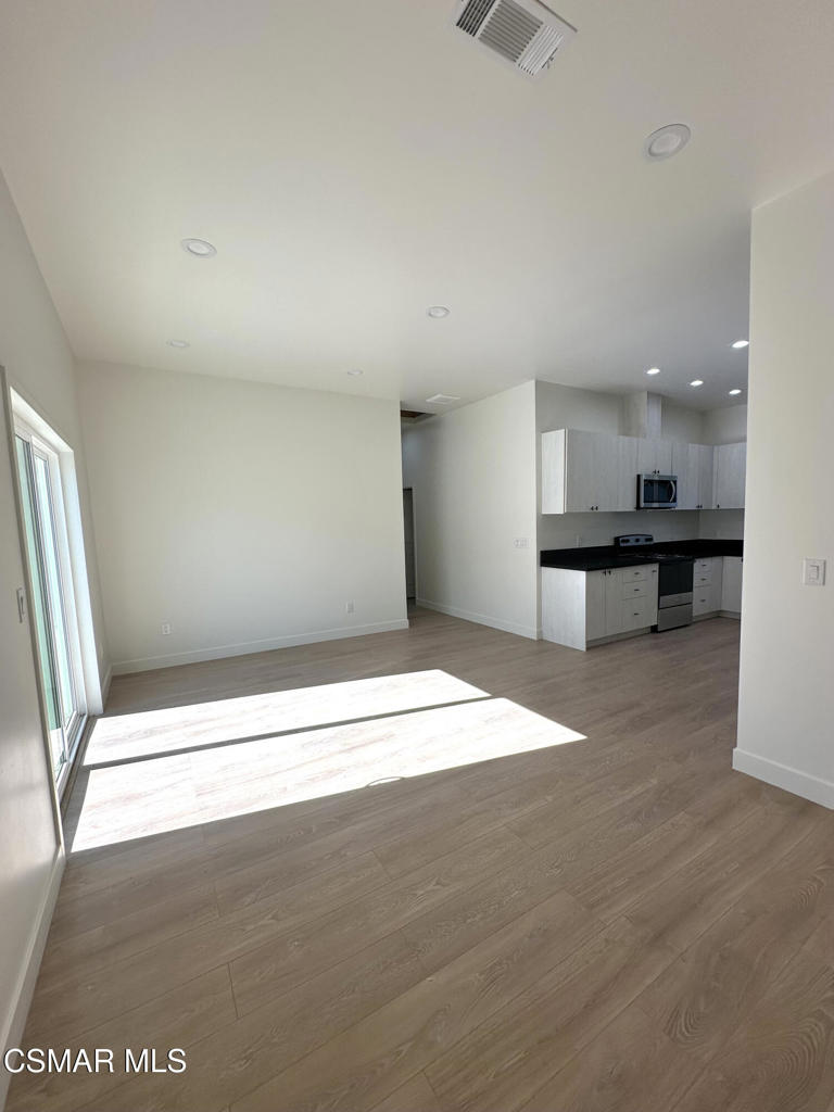 226002818 Property Photo 5