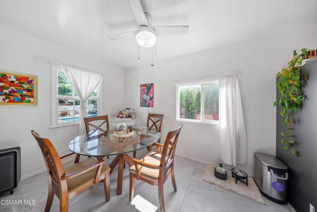20428 Roscoe Boulevard Property Photo 12