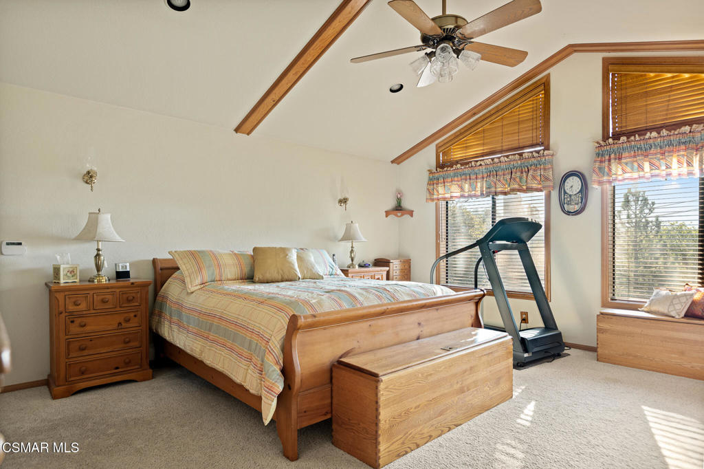 27454 Matterhorn Drive Property Photo 12