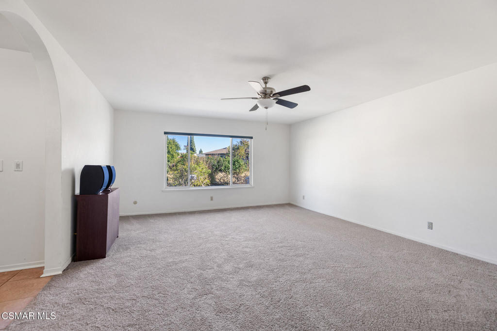 2183 E Chesterton Street Property Photo 7