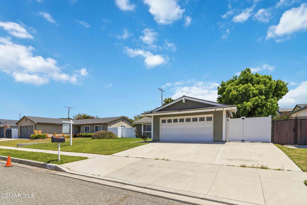 246 Hermes Street Property Photo 2