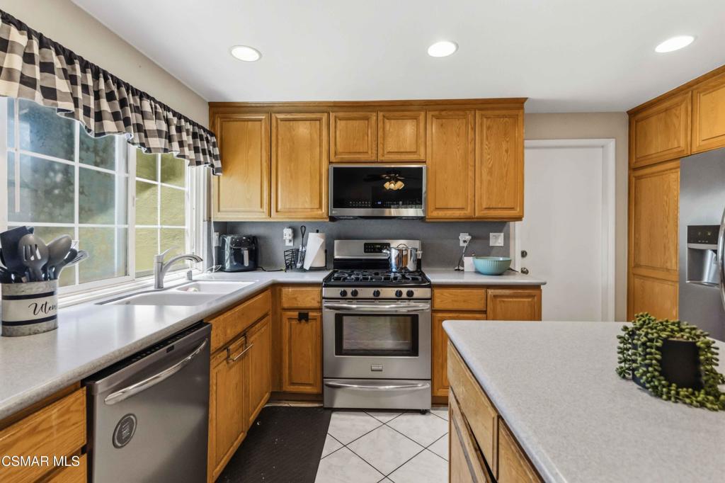 246 Hermes Street Property Photo 10