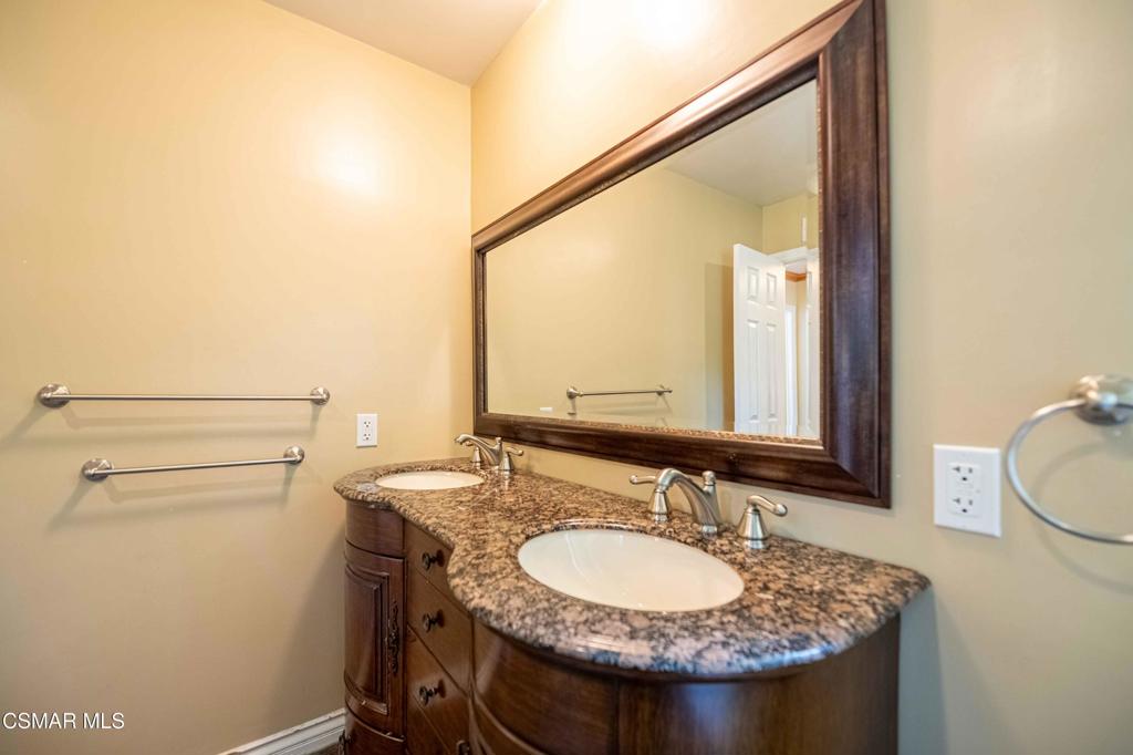 5533 Modena Place Property Photo 44