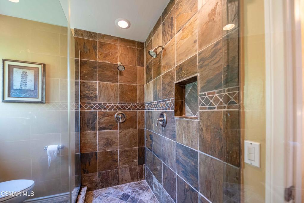 5533 Modena Place Property Photo 45