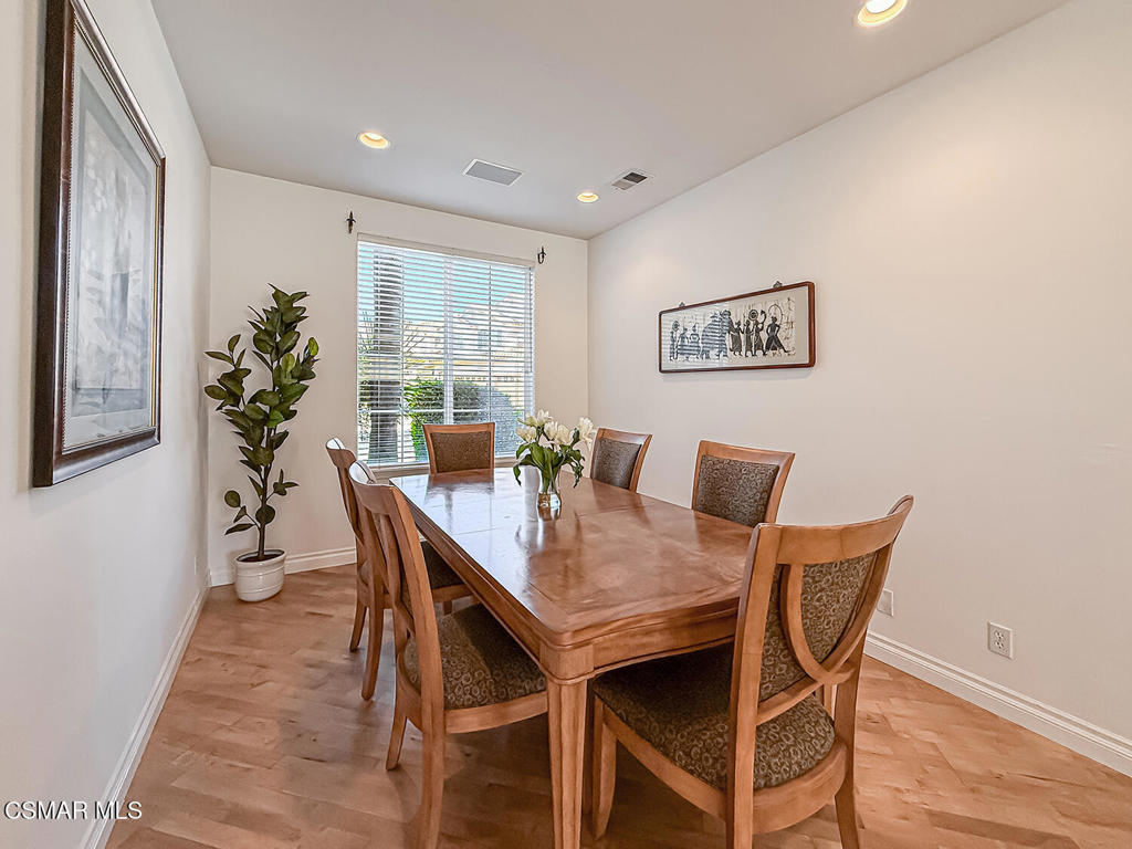 442 Fallbrook Avenue Property Photo 8