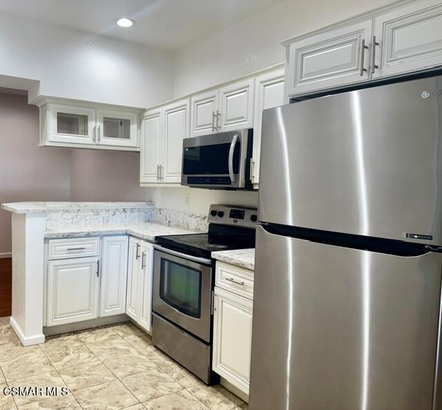 688 Indian Oak Lane 107 Property Photo 4