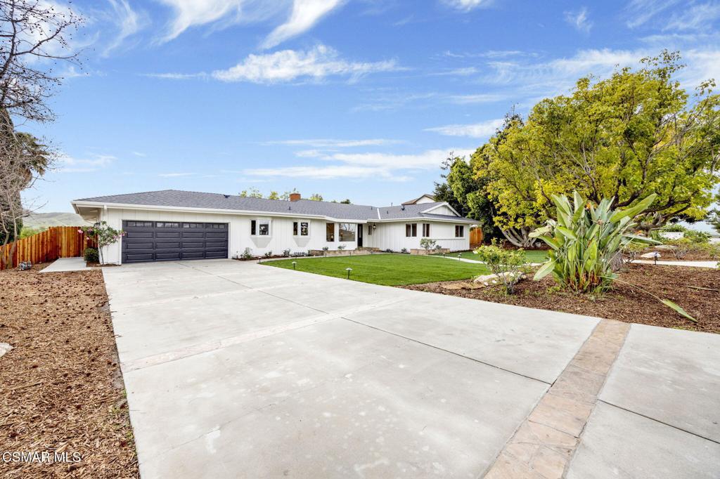 1154 La Jolla Drive Property Photo 4
