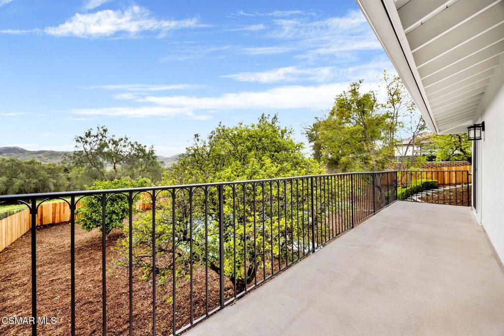 1154 La Jolla Drive Property Photo 41