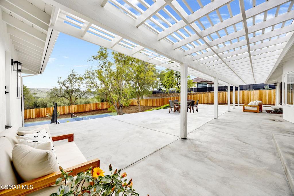 1154 La Jolla Drive Property Photo 49
