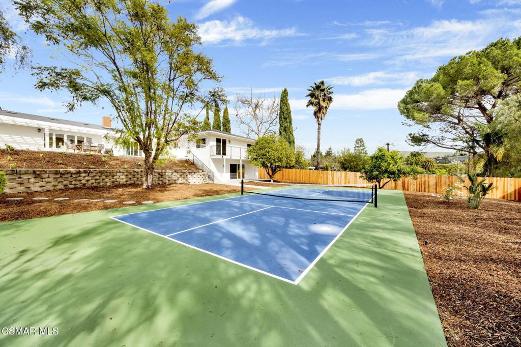 1154 La Jolla Drive Property Photo 56