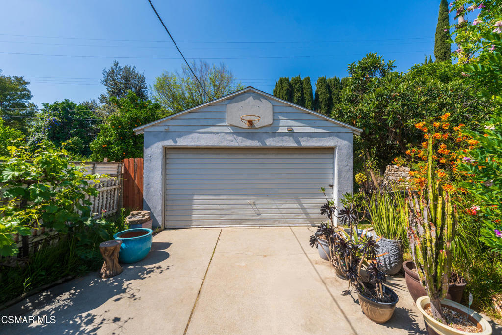 5835 Beck Avenue Property Photo 38