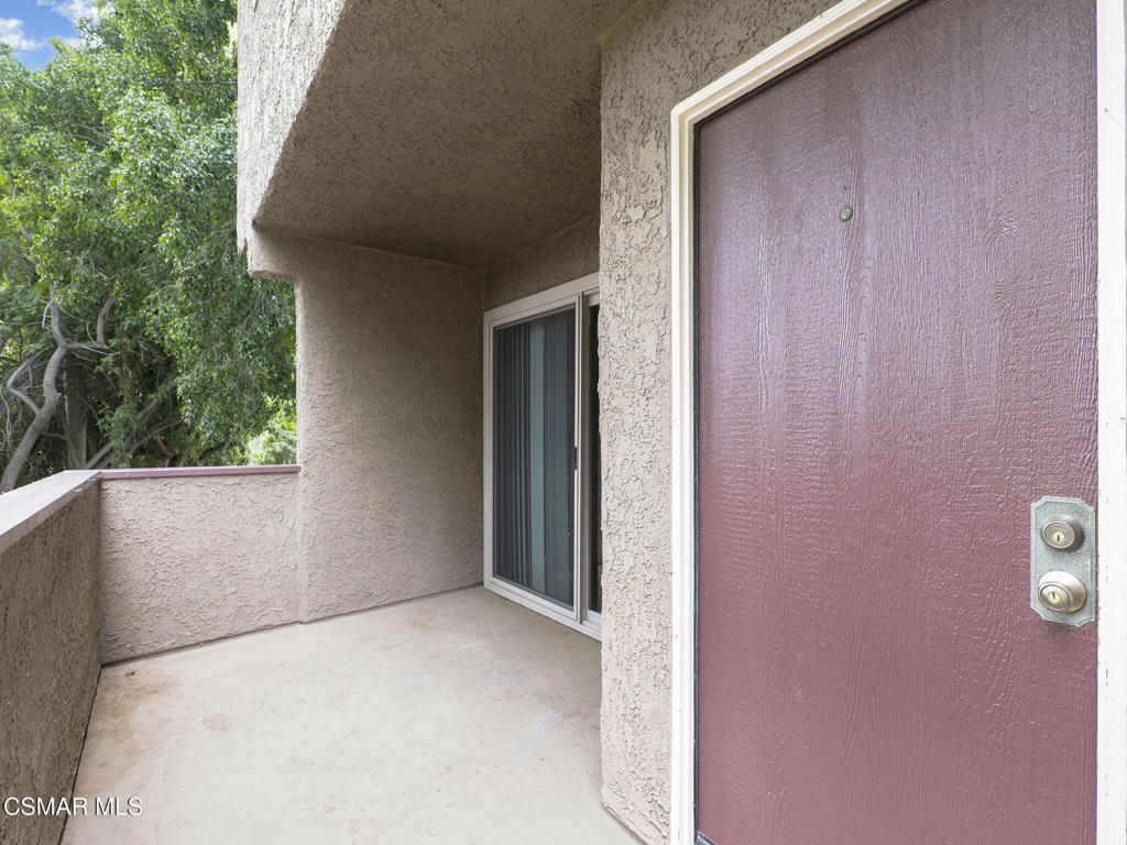 2162 Euclid Avenue Property Photo 1