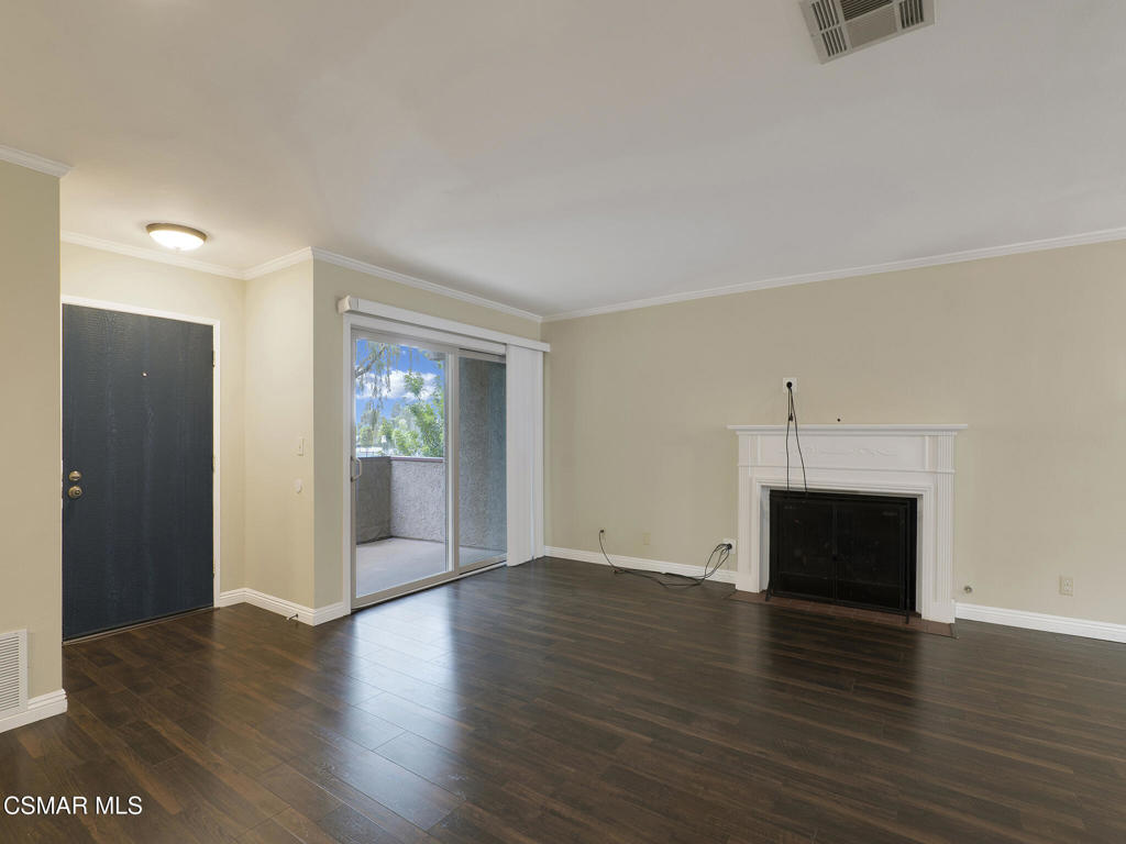2162 Euclid Avenue Property Photo 3