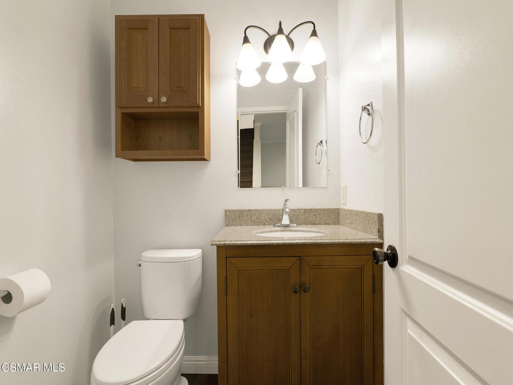 2162 Euclid Avenue Property Photo 11