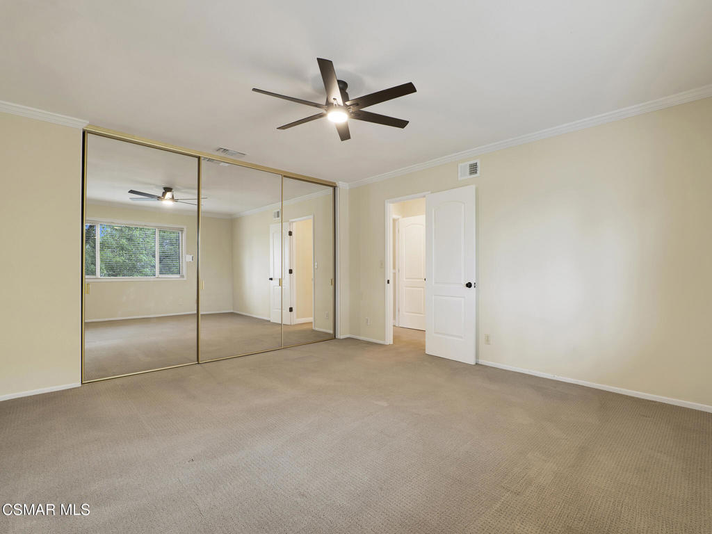 2162 Euclid Avenue Property Photo 16