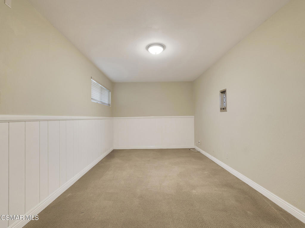 2162 Euclid Avenue Property Photo 18