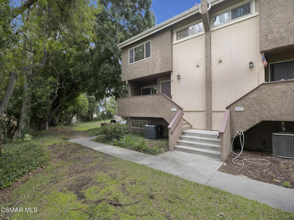 2162 Euclid Avenue Property Photo 27