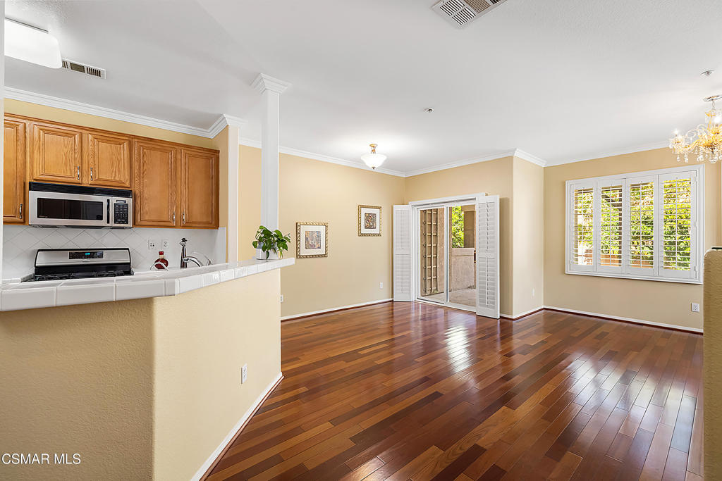 1325 Ashton Park Lane Property Photo 3