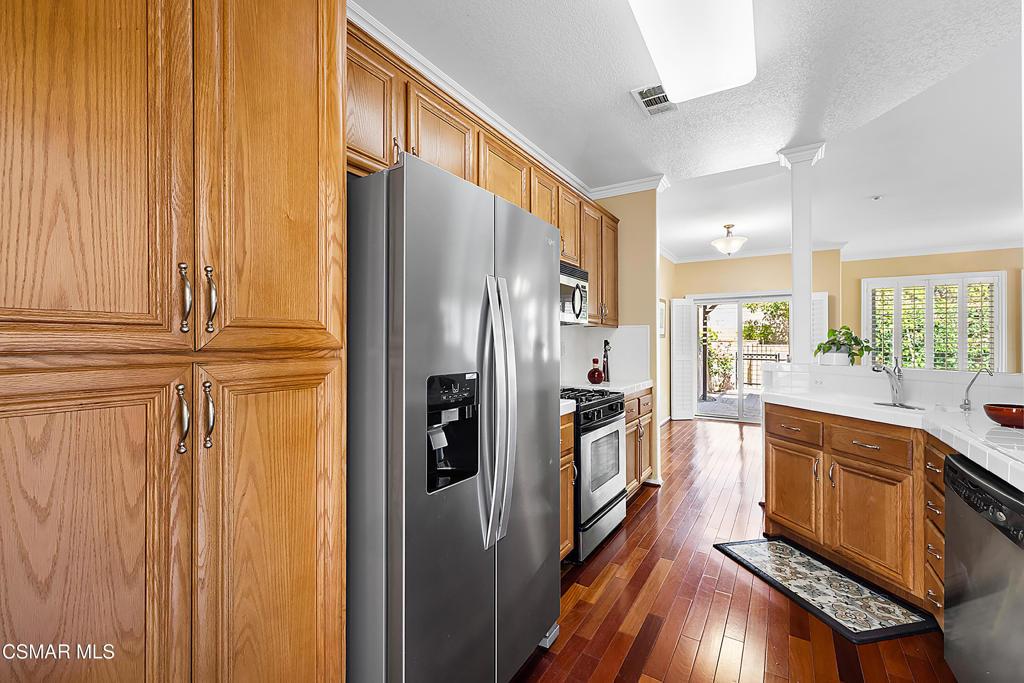 1325 Ashton Park Lane Property Photo 10