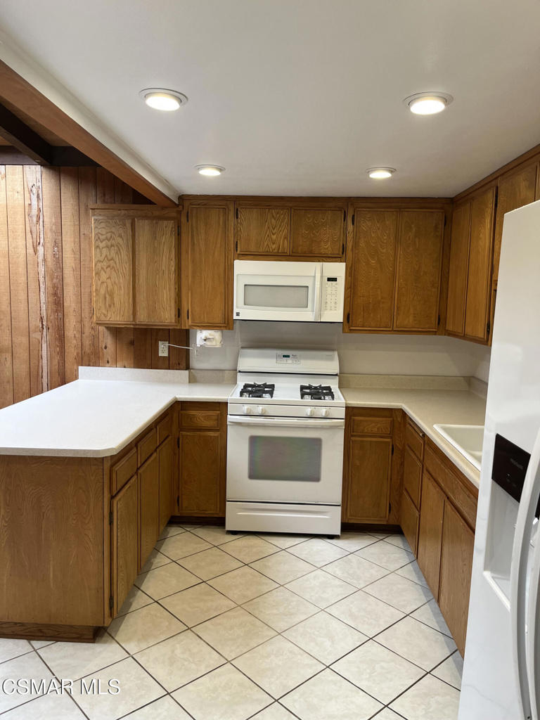 636 Malaga Court Property Photo 7