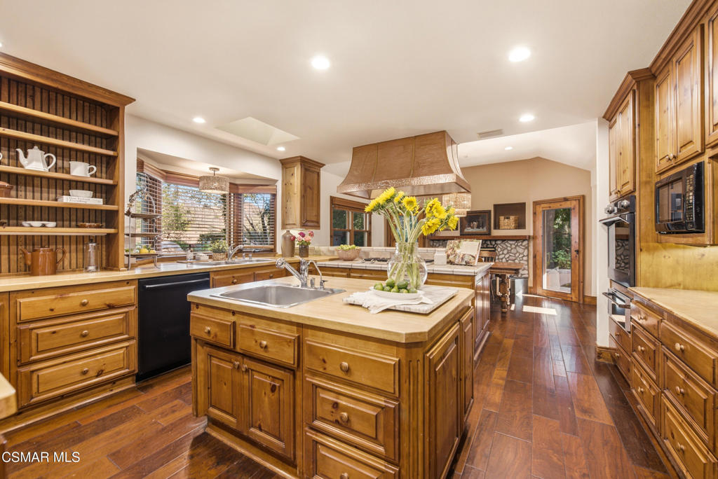 5676 Colodny Drive Property Photo 37