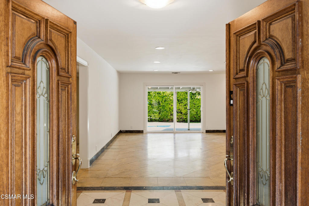 5919 Rolling Road Property Photo 3