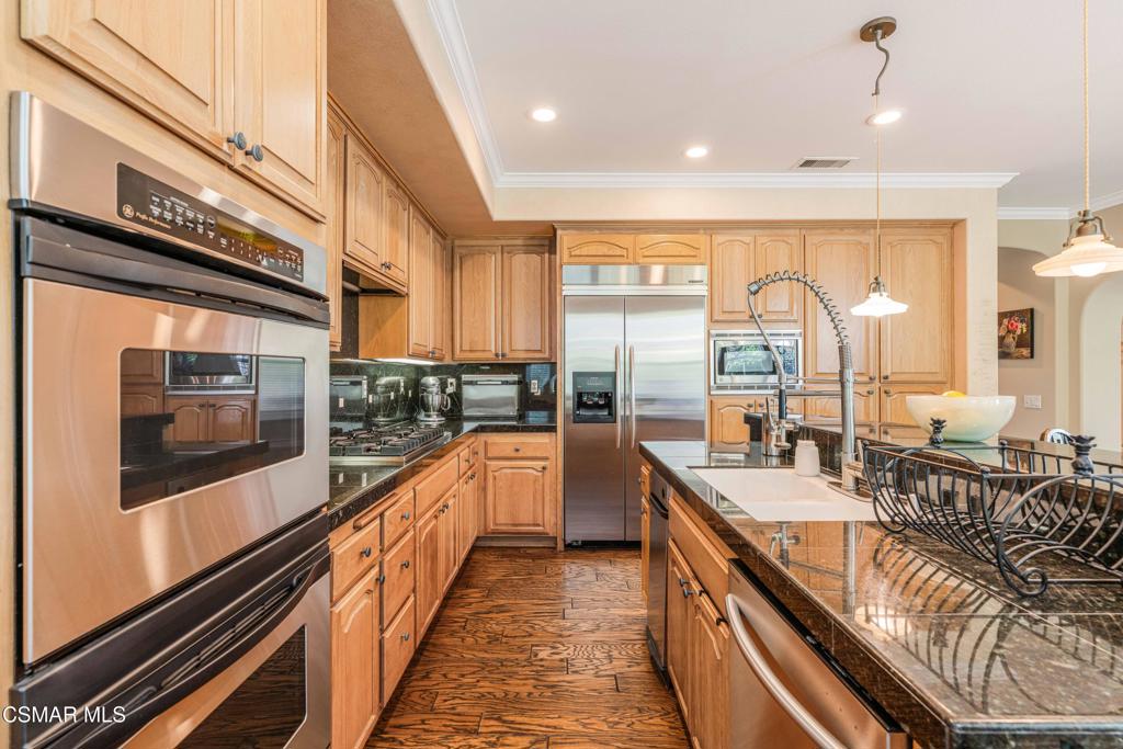3283 Windmist Avenue Property Photo 18