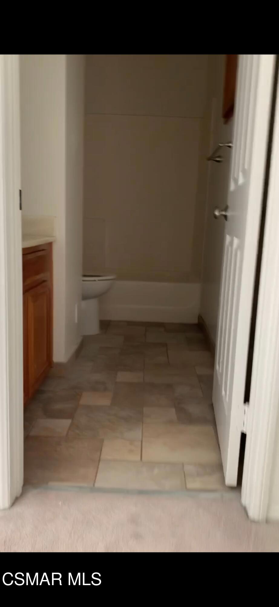 825 Warwick Avenue Property Photo 11