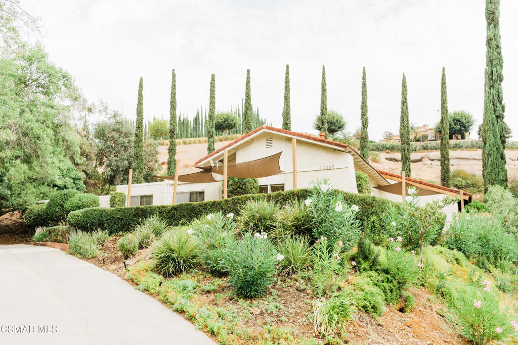 32355 Saddle Mountain Drive