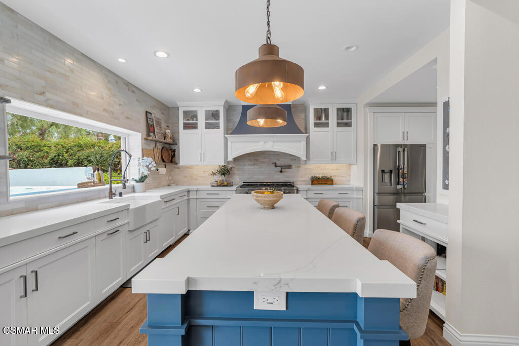 3175 Sunburst Place Property Photo 5