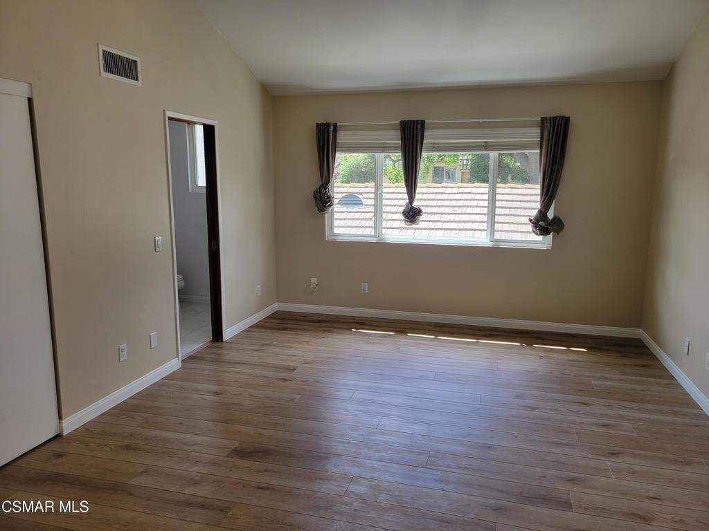 1568 Covington Avenue Property Photo 19