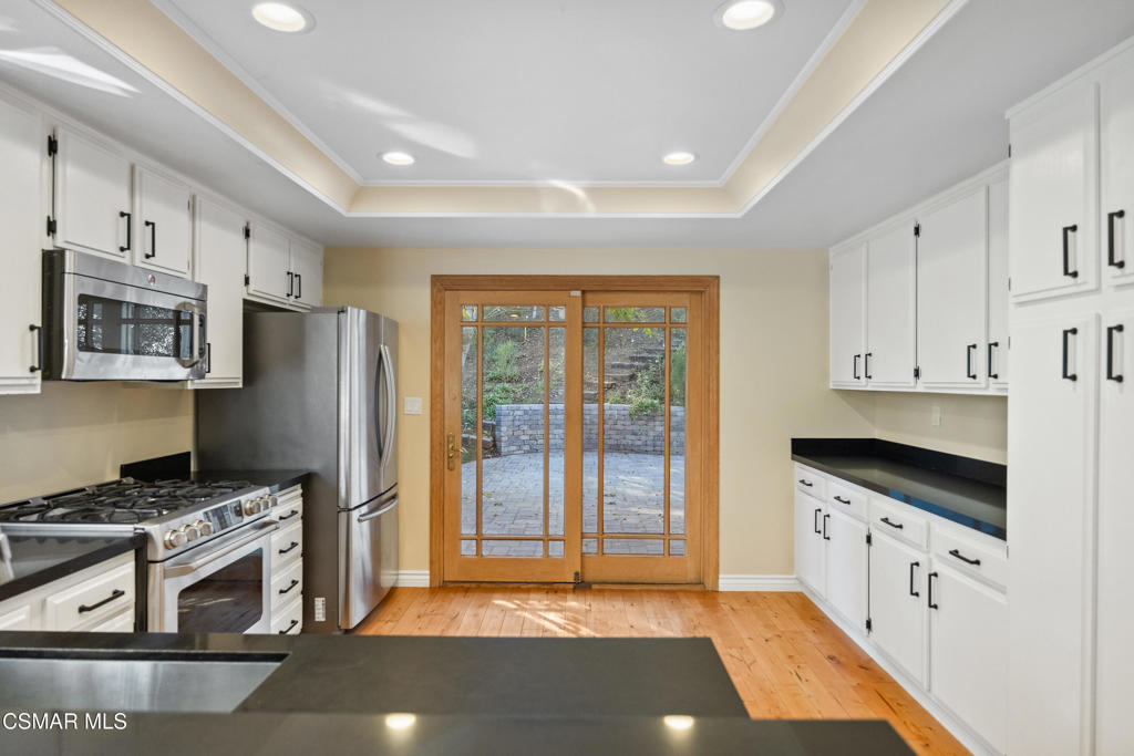 3831 Cottonwood Grove Trail Property Photo 16