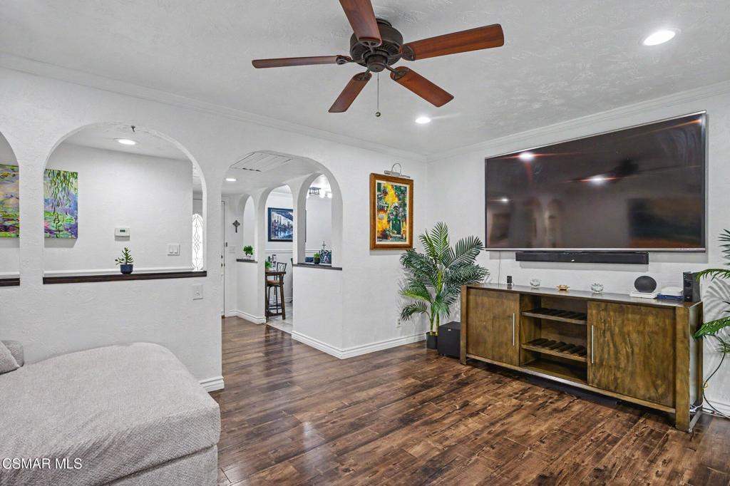 2248 Athens Avenue Property Photo 6