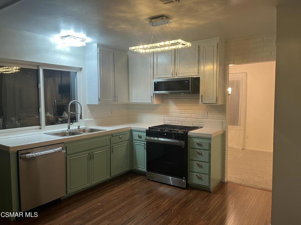 23020 Posada Drive Property Photo 10