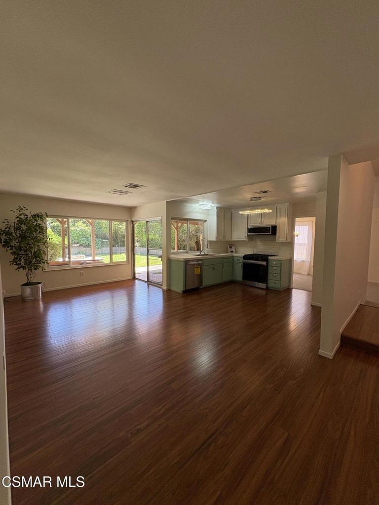 23020 Posada Drive Property Photo 11