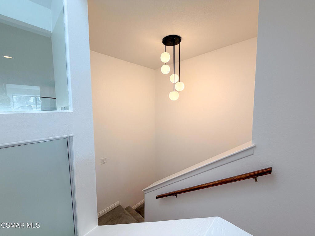 18242 Burbank Boulevard 8 Property Photo 16