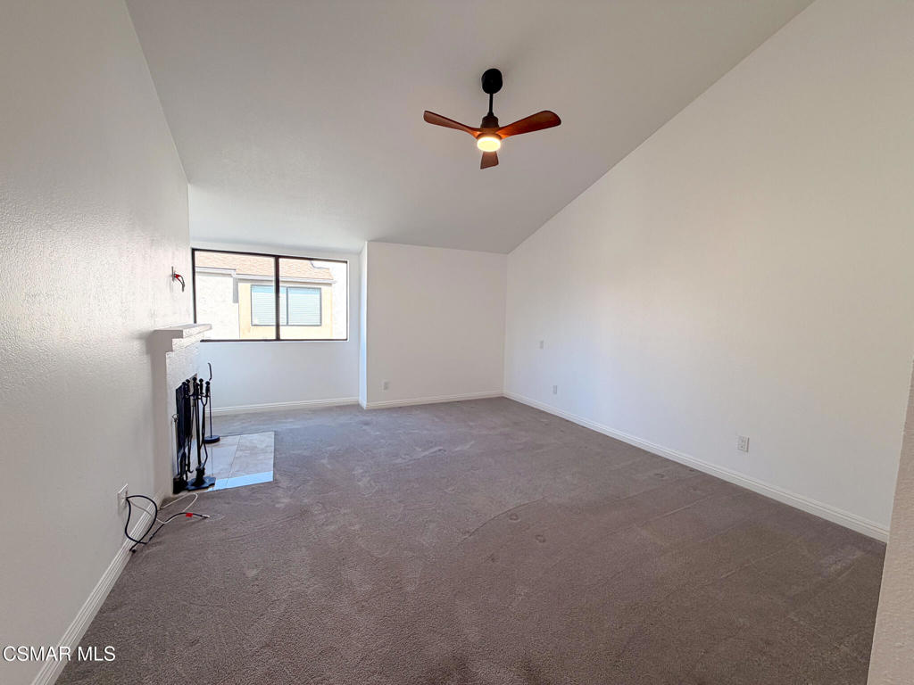 18242 Burbank Boulevard 8 Property Photo 17