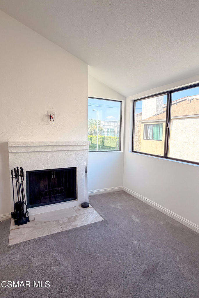 18242 Burbank Boulevard 8 Property Photo 20
