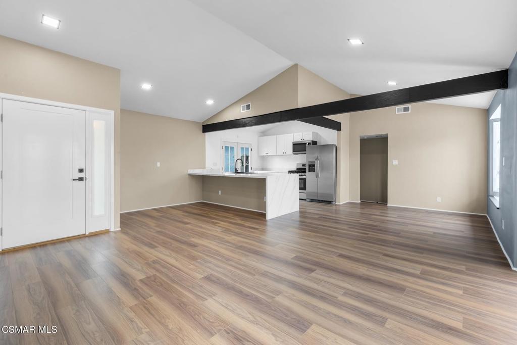1165 Mcknight Road Property Photo 12