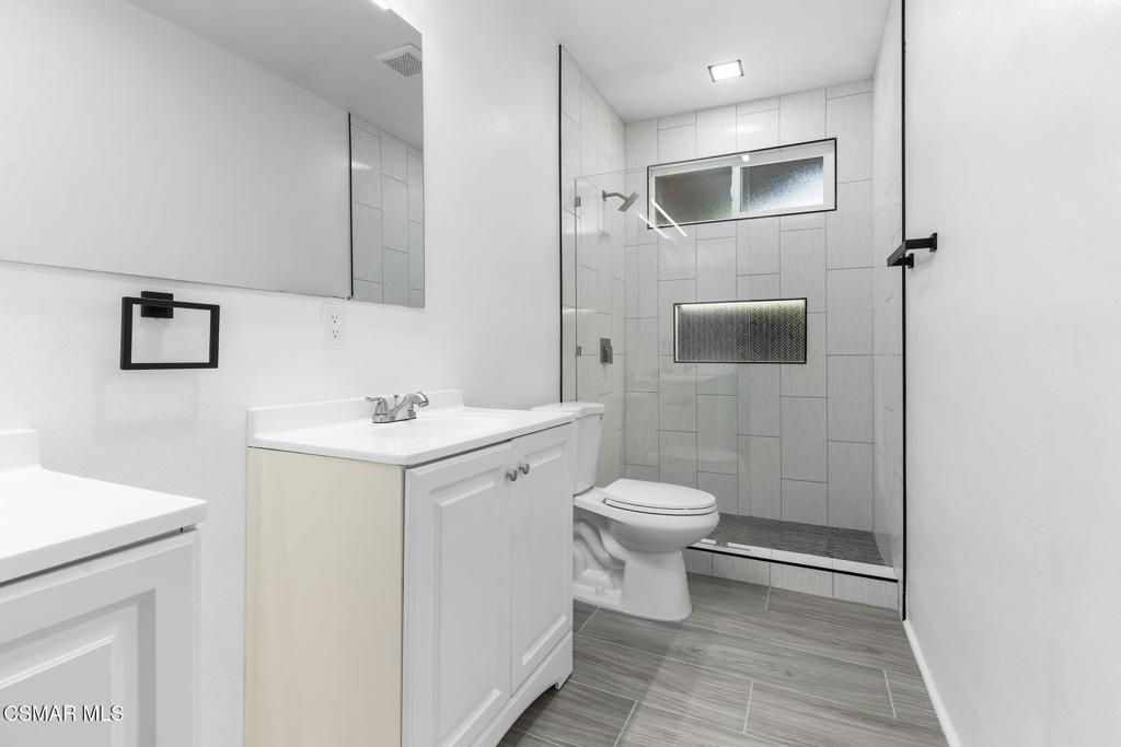 1165 Mcknight Road Property Photo 21
