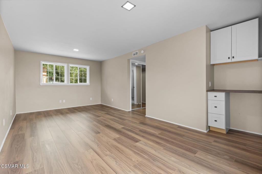 1165 Mcknight Road Property Photo 25