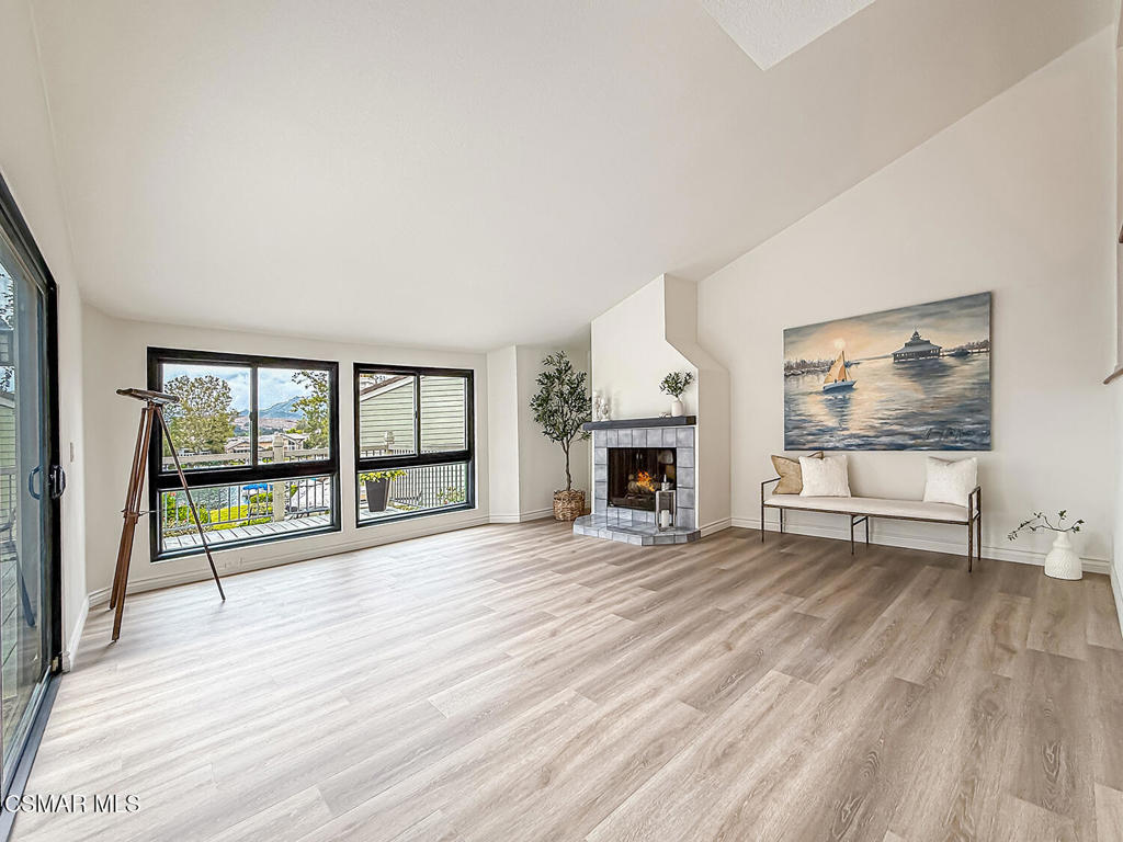 1152 S Westlake Boulevard A Property Photo 8