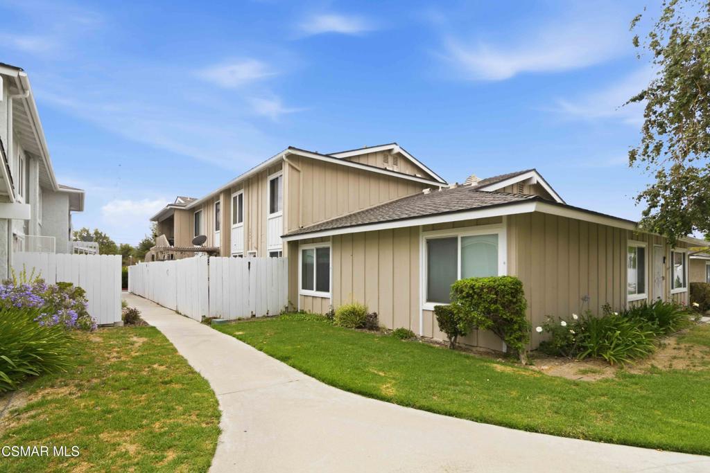 3444 Lockwood Court 18 Property Photo 2
