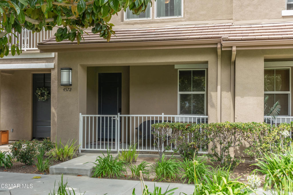 4572 Via Presidio Property Photo 3
