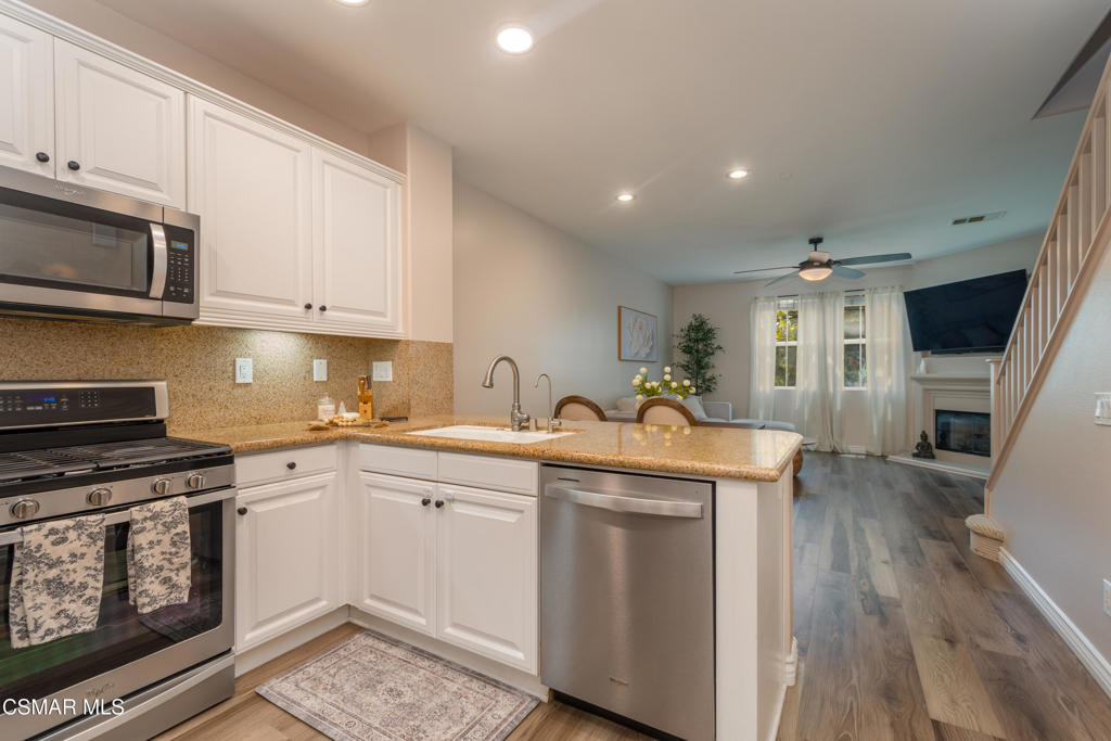 4572 Via Presidio Property Photo 7
